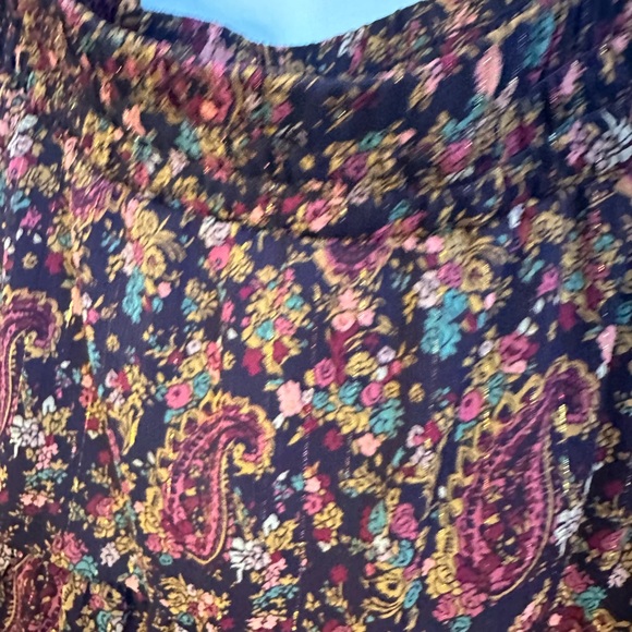 #14- Short Skirt - Picture 6 of 6